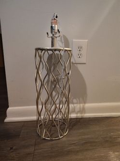 Table lamp..$15
