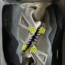 Jordan 4 Retro SE 95 Neon 