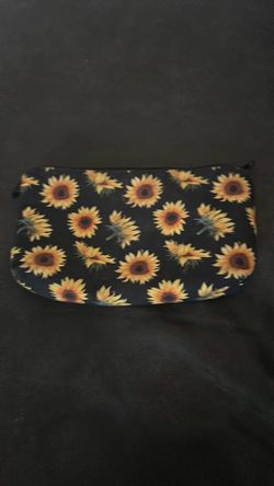 MAKEUP BAG