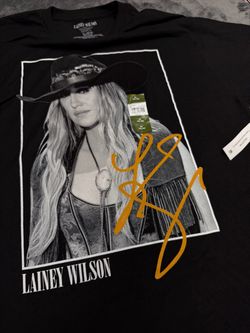 NWT Lainey Wilson Adult XL Black Tour Tee, brand new with tags!