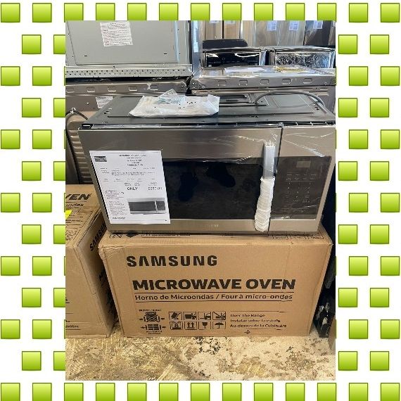 Samsung Classic Collection II Microwave-Dorm/Office/Small Kitchen size for  Sale in San Antonio, TX - OfferUp