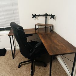 Desk / Oversized Chair / Dual Monitor Stands 