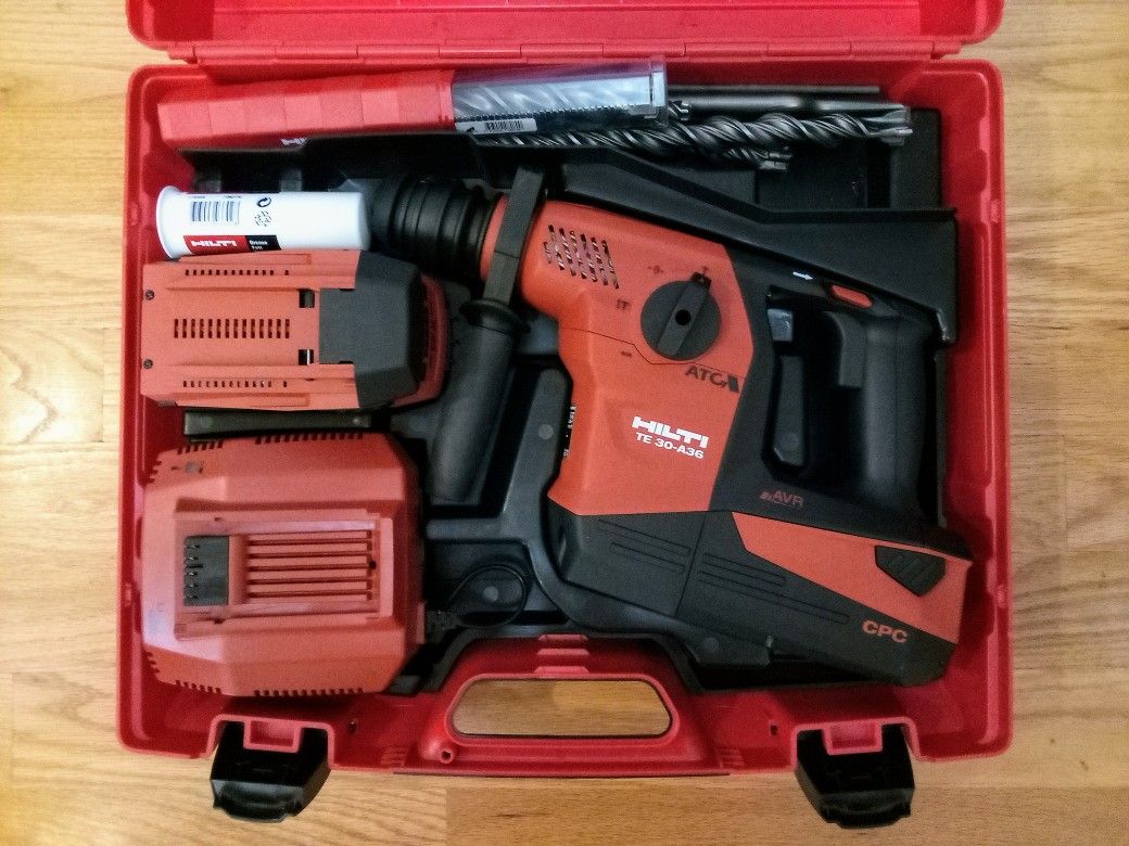 Hilti TE30-A36 Cordless Combihammer + 800 In Drill Bits