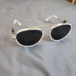 Beautiful Versace Sunglasses For Men Or Women