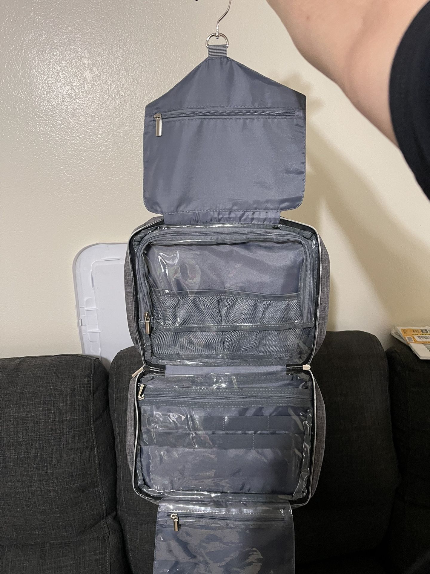 PAVILIA Hanging Toiletry Bag Travel Bag Women Men, Foldable Cosmetic