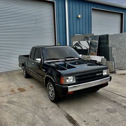 Mazda B2000