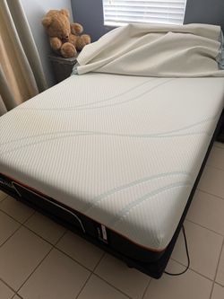 Thempur-pedic adjustable bed. Full size firm