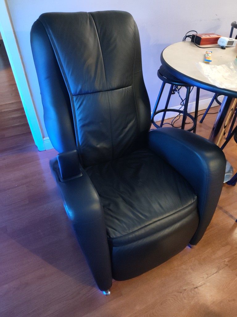 Commercial Style Massage Chair Feet Let Up Back Reclines