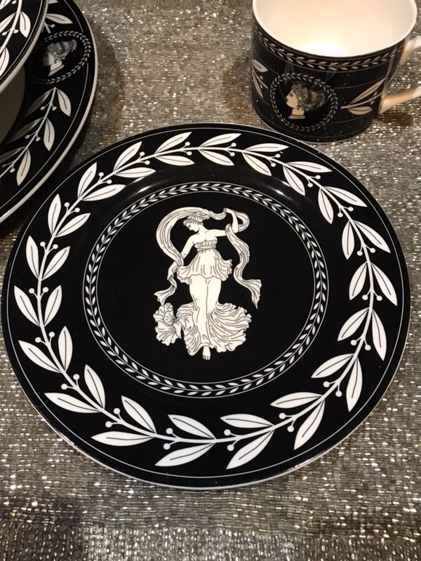 VIKTORIA Beale , Olympic Black dish set. Limited addition