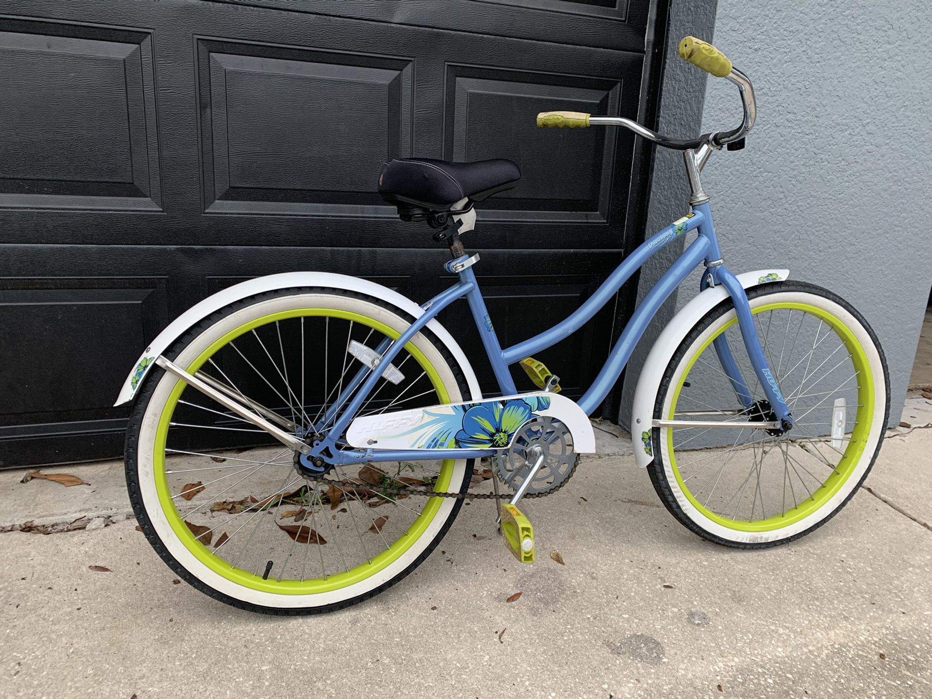 Huffy Beach Cruiser 24’