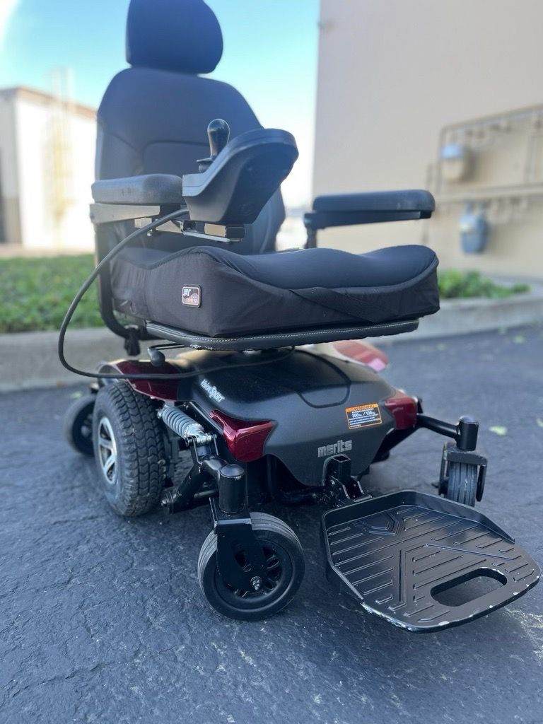 Electric wheelchair
