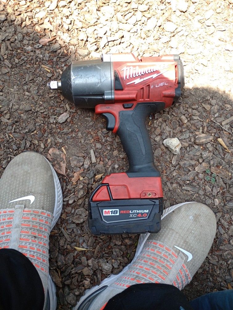 Milwaukee Impact Wrench 