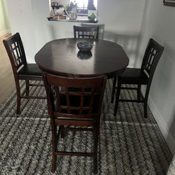 4 Beautiful Chair Dining Table Solid Wood 