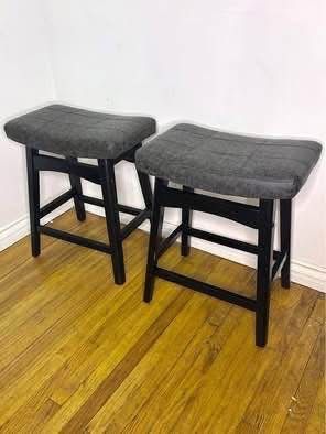 New Set Of 2 Counter Height Bar Stools, Barstool Solid Black Gray
