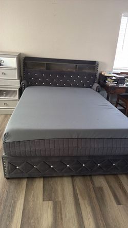 Bedroom set