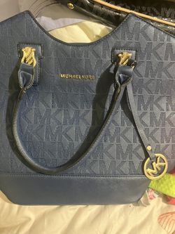 ITS A DUPE!!!!MAKE ME AN OFFER!!! Navy Michael Kors Purse And Wallet