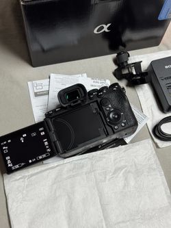 Sony A7R V / A7RV Body Only - Like New - 61MP High Resolution