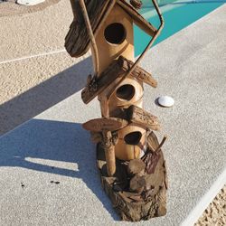 BIRD HOUSE