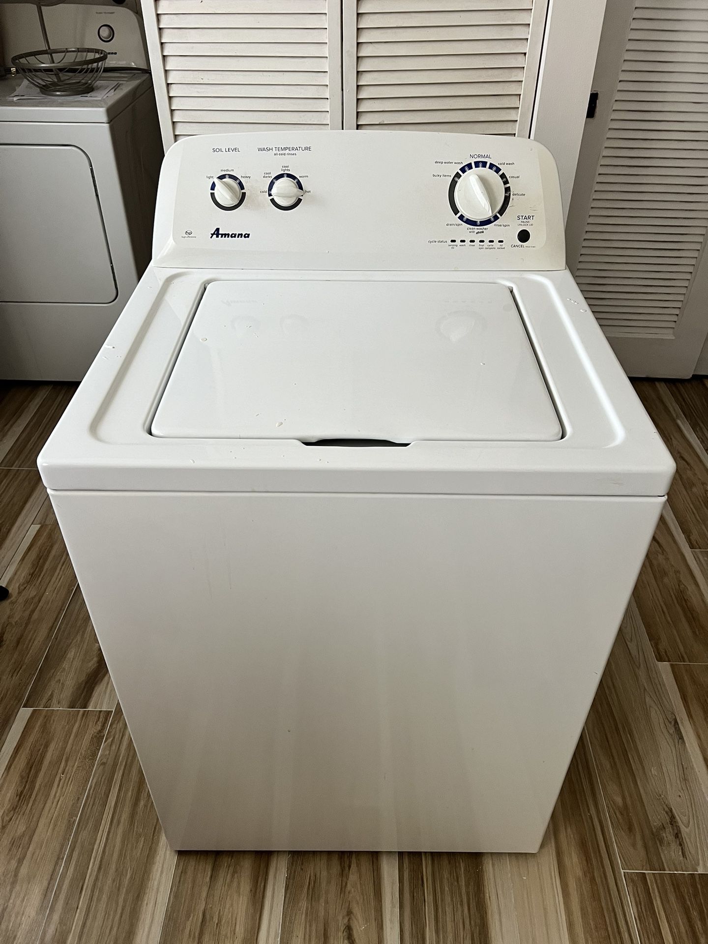 Amana (Washer And Dryer) Pair
