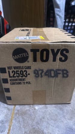 Hot wheels box