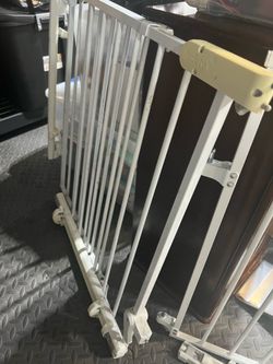 Free Baby safety gate (safety 1st)