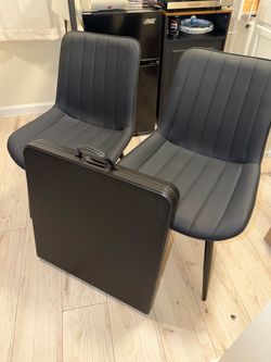 4ft table and 2 dining chairs