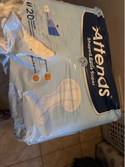 Attends shaped pads super