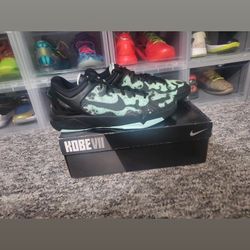 Kobe 7 Poison Dart Frog