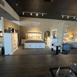 White/Brown 4PC King Bedroom Set 