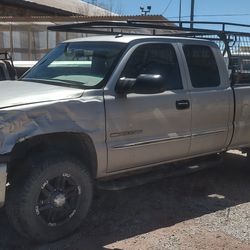 2006 GMC 2500 For Parts*