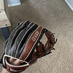 A550 Baseball Glove, Size 11 1/2”