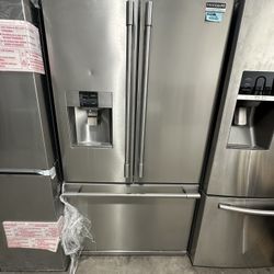 Frigidaire Fridge 