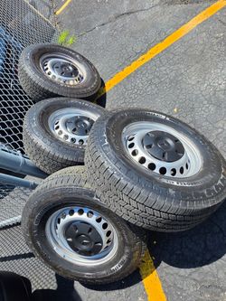 Mercedes sprinter Firestone wheels and tires