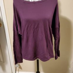 Secret Treasures Lounge Fleece Top Size Large 
