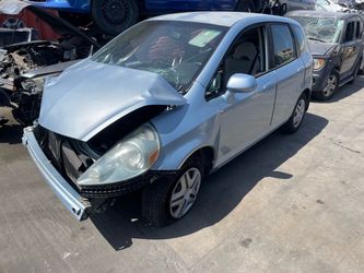 2008 Honda fit For parts automatic