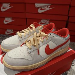 Nike Dunks 