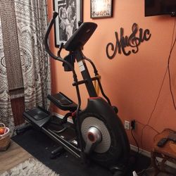 Full Size Elliptical Trainer 