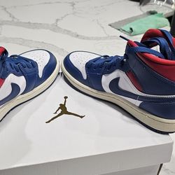  Air Jordan's 1 Mid 6.5