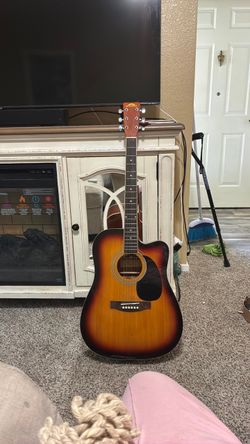 Stadium guitar