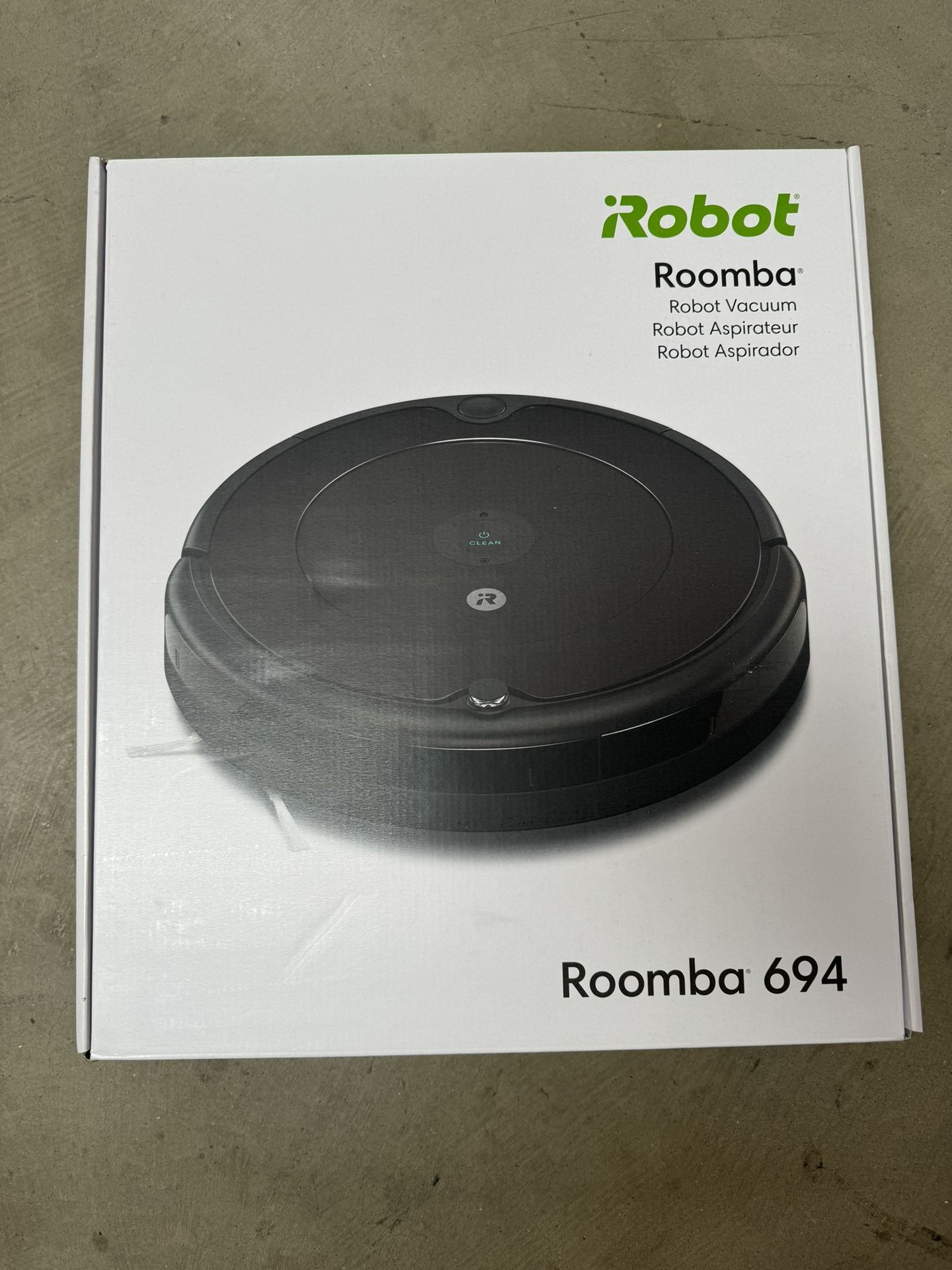 iRobot Roomba 694 Robot Vacuum-Wi-Fi Connectivity, Personalized Cleaning Recommendations, Works with Alexa, Good for Pet Hair, Carpets, Hard Floors, S