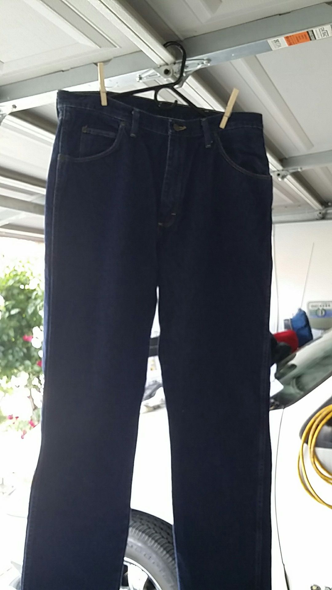 Jeans wrangler authentic regular fit size w36 l32 new