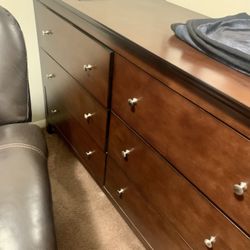Dresser with mirror 