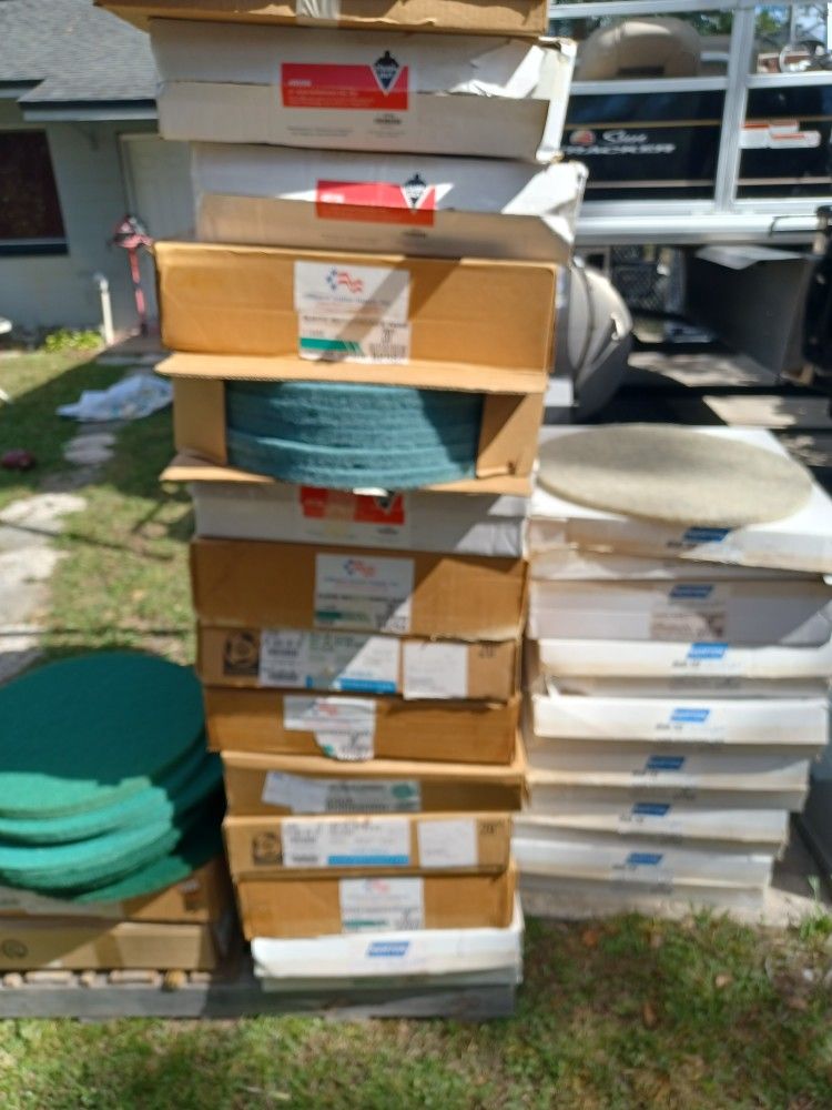 Minuteman Floor Scrubbers And Pads