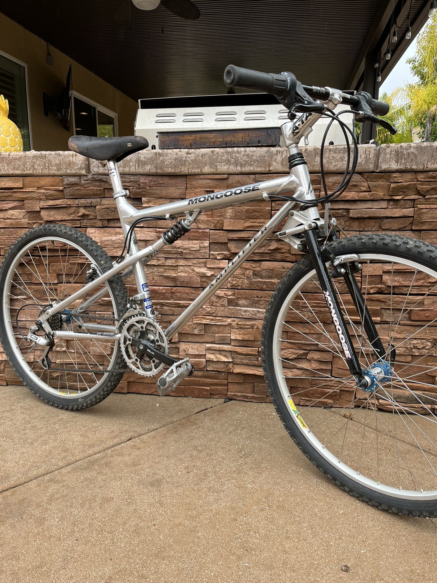 Mongoose Amplifier Mountain Bike Vintage