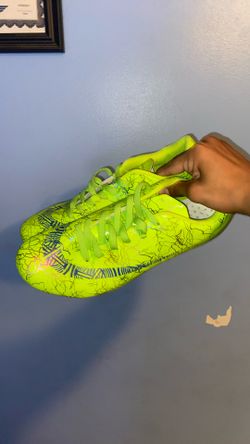 Size 10 Track Shoes In Men