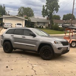 2017 Jeep Grand Cherokee