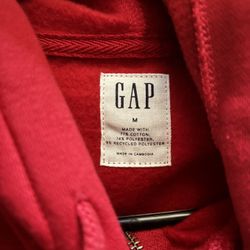 gap sweater