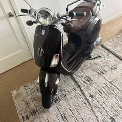 Vespa 33k Miles