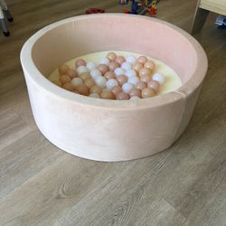 Pink Foam Ball Pit With Balls