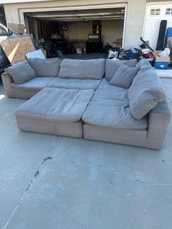 FREE SOFA SET
